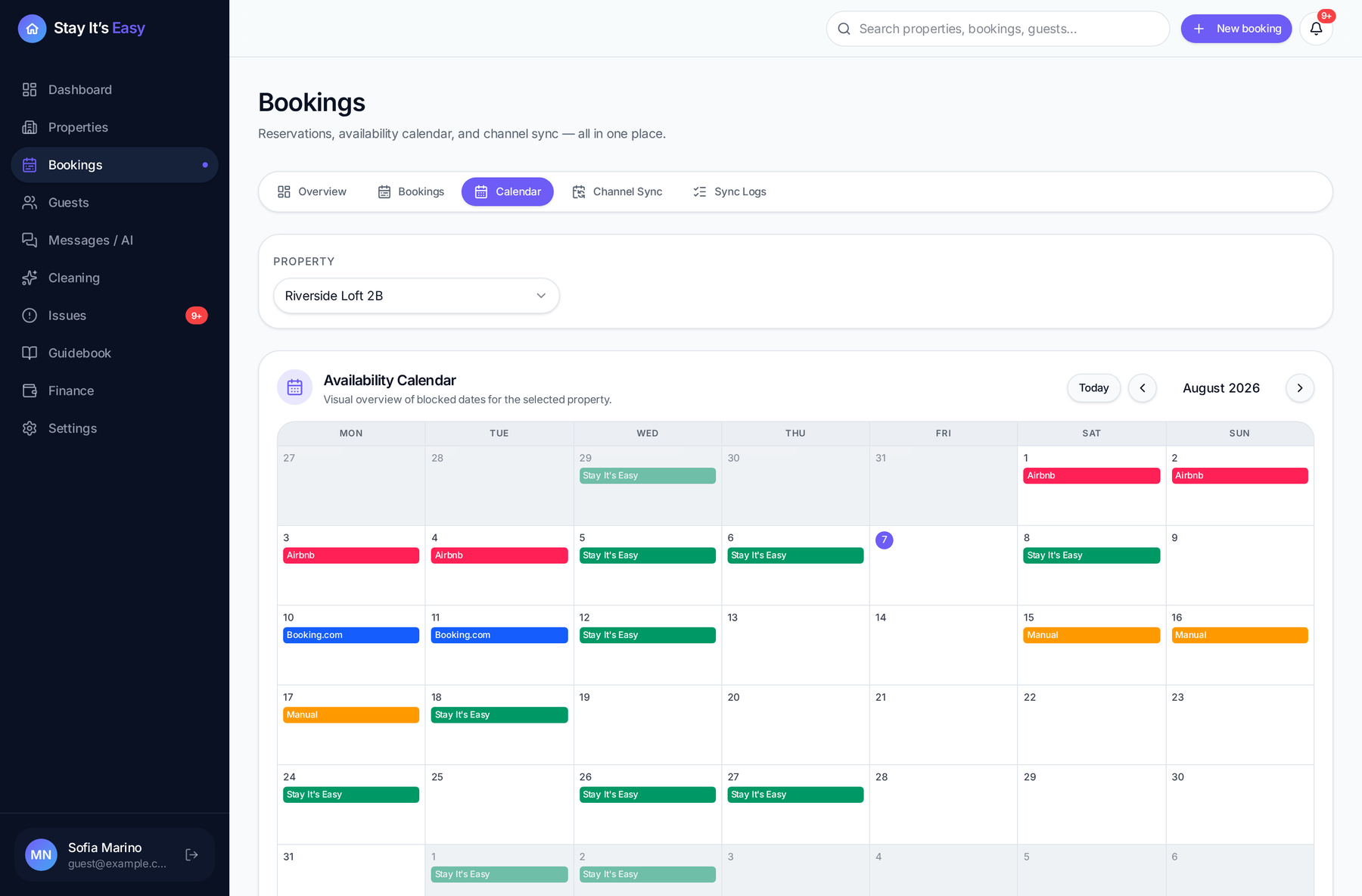Booking calendar in Stay It's Easy showing booked and free nights across properties.
